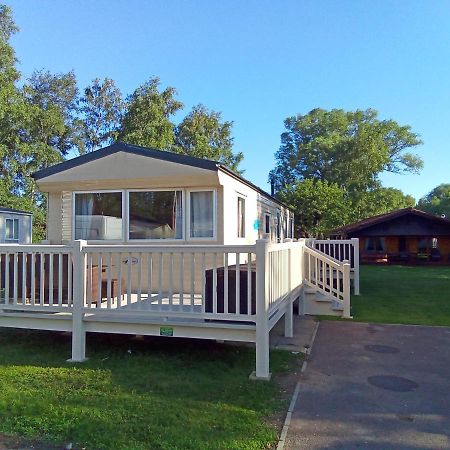 Beautiful 3 Bedroom Caravan With Hot Tub - Tattershall Lakes Eksteriør bilde
