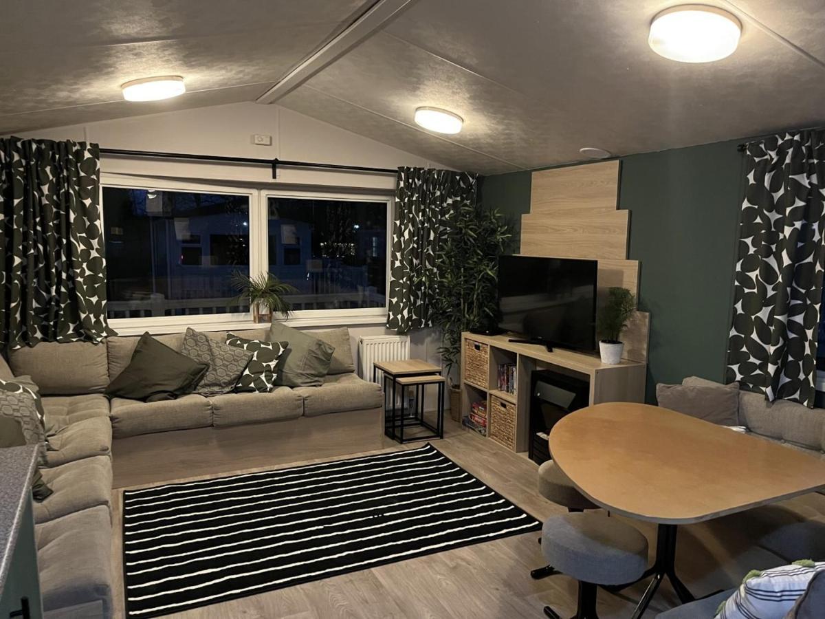Beautiful 3 Bedroom Caravan With Hot Tub - Tattershall Lakes Eksteriør bilde