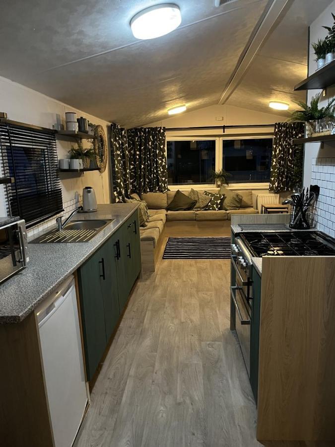 Beautiful 3 Bedroom Caravan With Hot Tub - Tattershall Lakes Eksteriør bilde