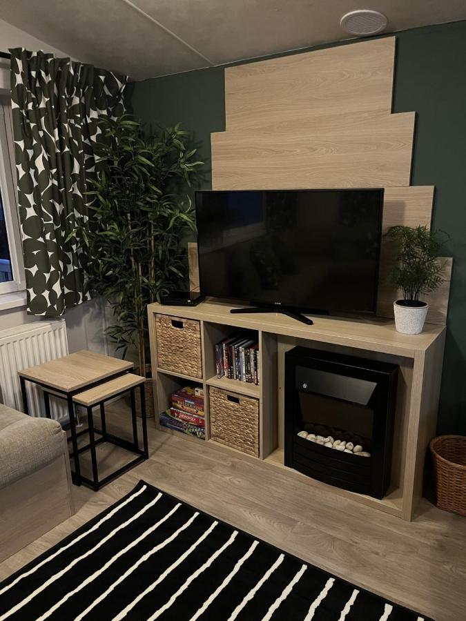 Beautiful 3 Bedroom Caravan With Hot Tub - Tattershall Lakes Eksteriør bilde