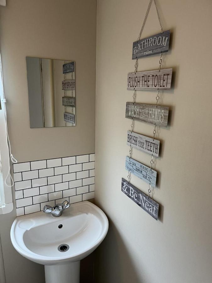 Beautiful 3 Bedroom Caravan With Hot Tub - Tattershall Lakes Eksteriør bilde